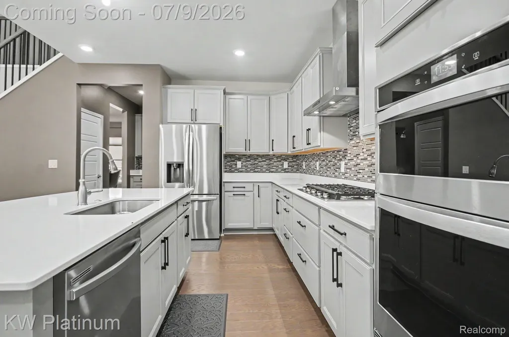 55740 Beacon Shore Drive Shelby Charter Township MI 48315