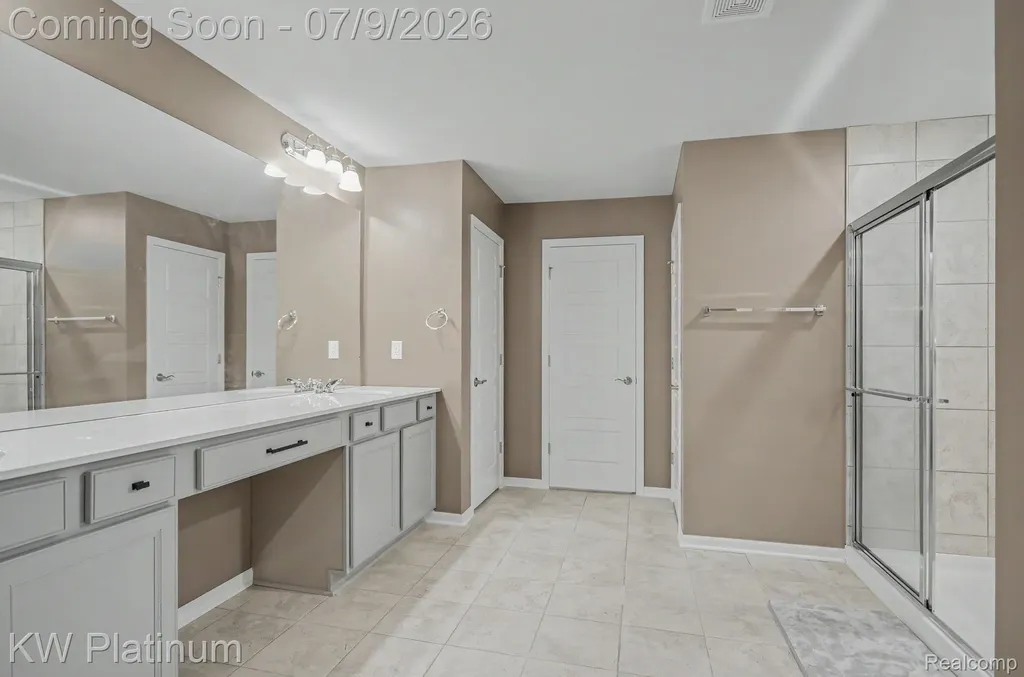 55740 Beacon Shore Drive Shelby Charter Township MI 48315