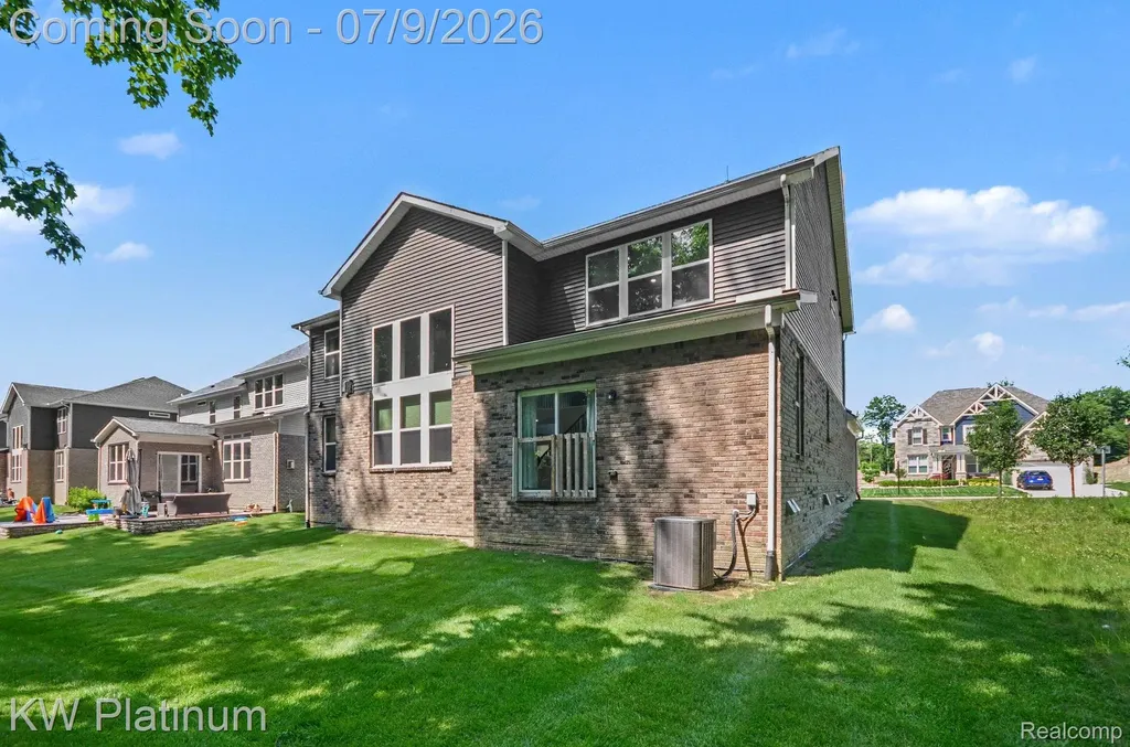 55740 Beacon Shore Drive Shelby Charter Township MI 48315