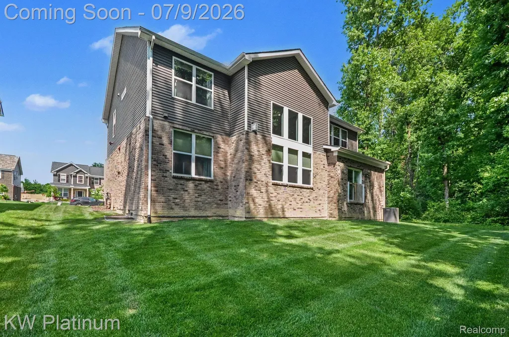 55740 Beacon Shore Drive Shelby Charter Township MI 48315