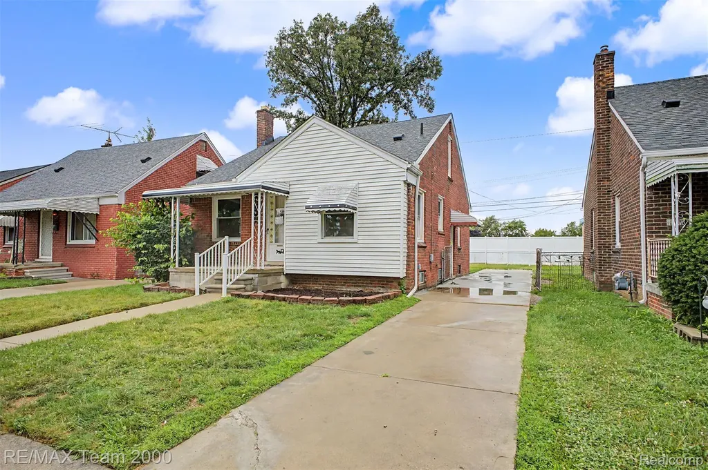 1670 Riverbank Street Lincoln Park City MI 48146