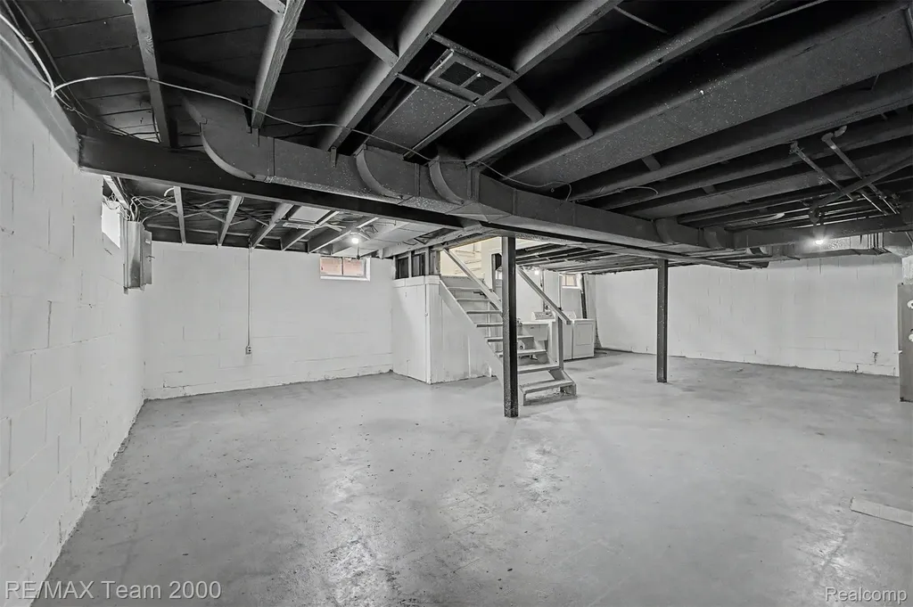 1670 Riverbank Street Lincoln Park City MI 48146