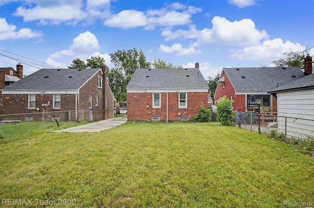 1670 Riverbank Street Lincoln Park City MI 48146