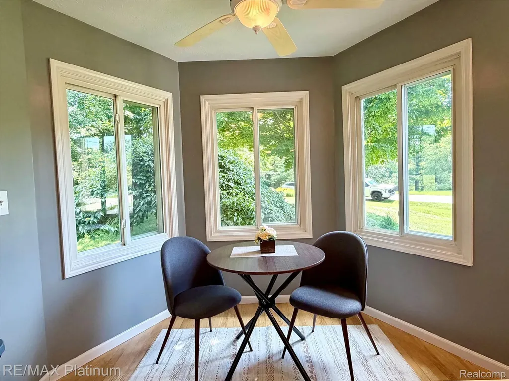 6317 Kevin Drive Hamburg Township MI 48116