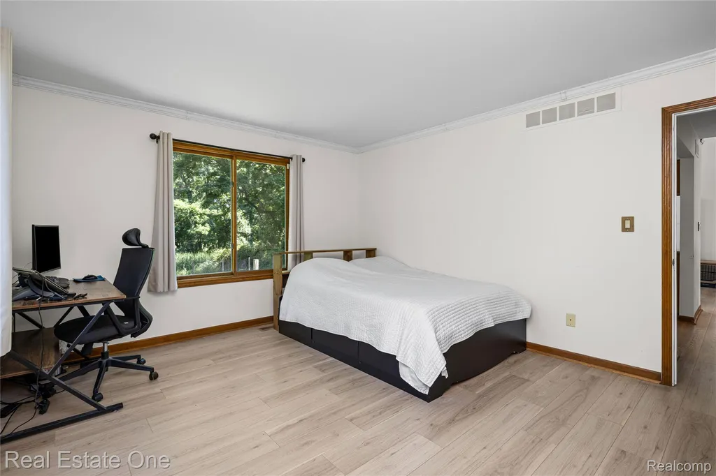 11153 Fieldcrest Meadows Court White Lake Charter Township MI 48386