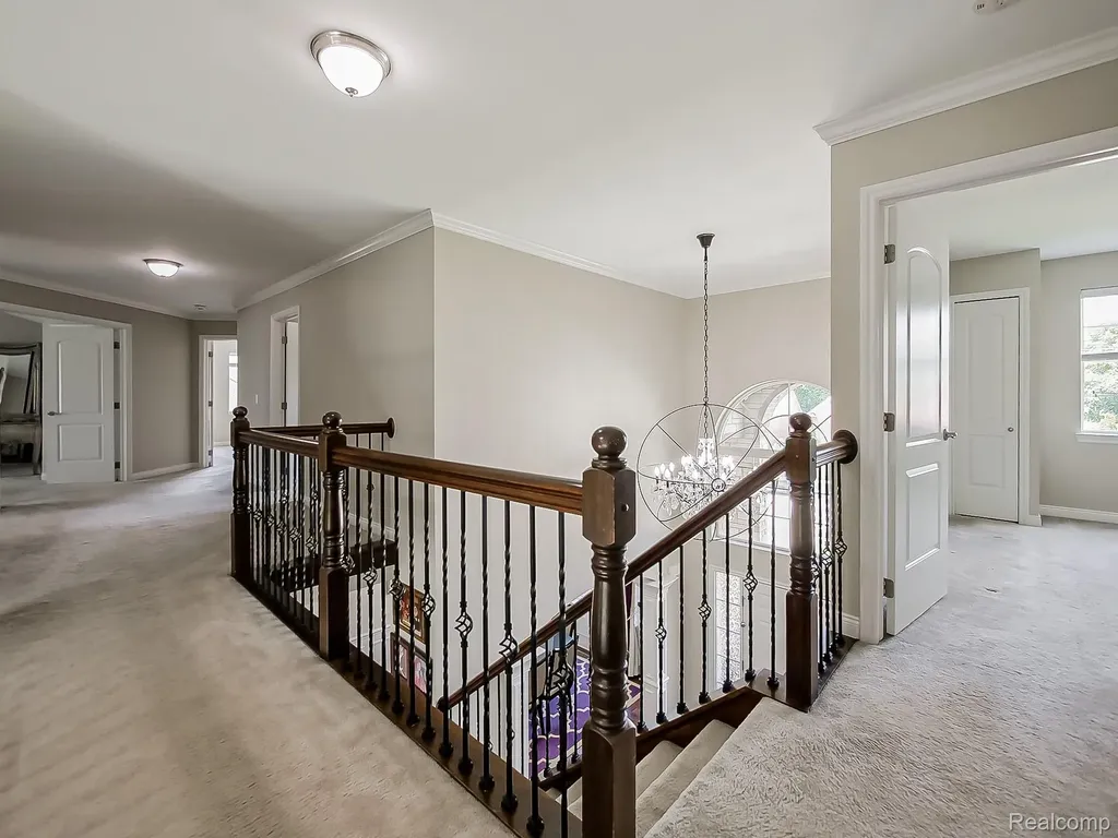 6960 Norway Drive Troy City MI 48085