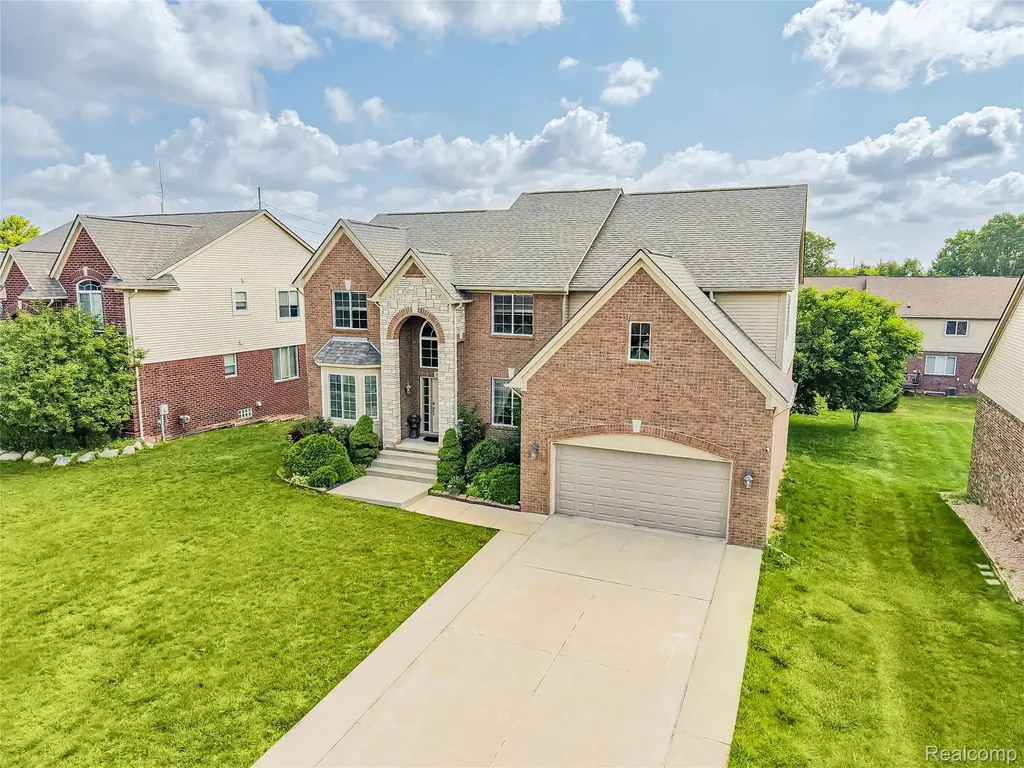 6960 Norway Drive Troy City MI 48085