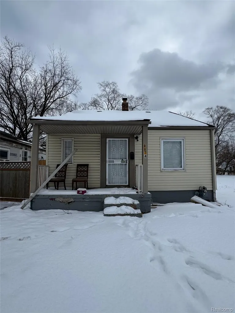 8874 Auburn Street Detroit City MI 48228
