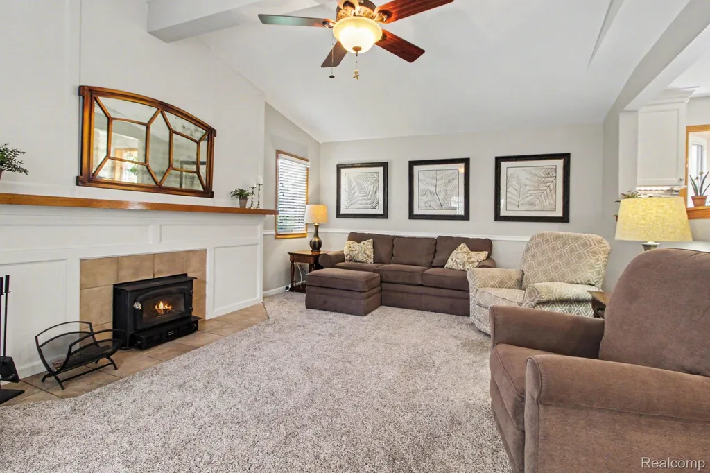 17562 Fairway Street Livonia City MI 48152