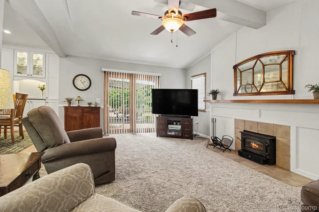 17562 Fairway Street Livonia City MI 48152