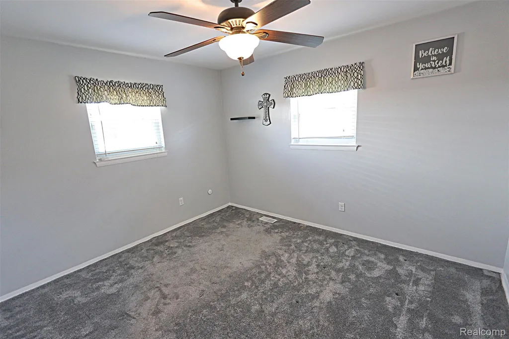 32125 Oakley Street Livonia City MI 48154