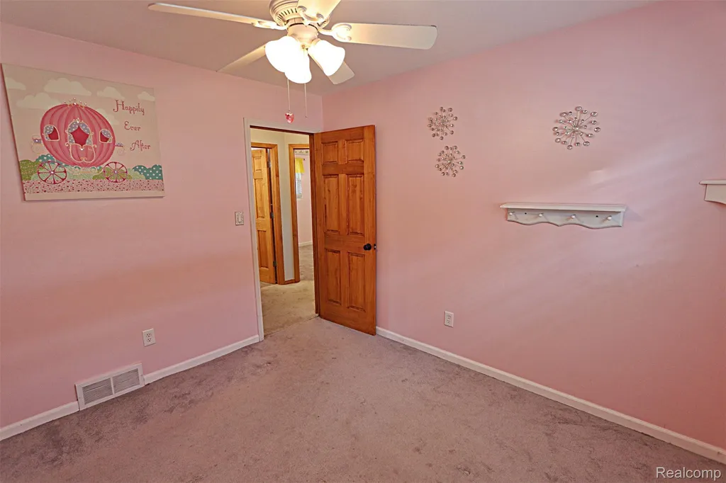32125 Oakley Street Livonia City MI 48154