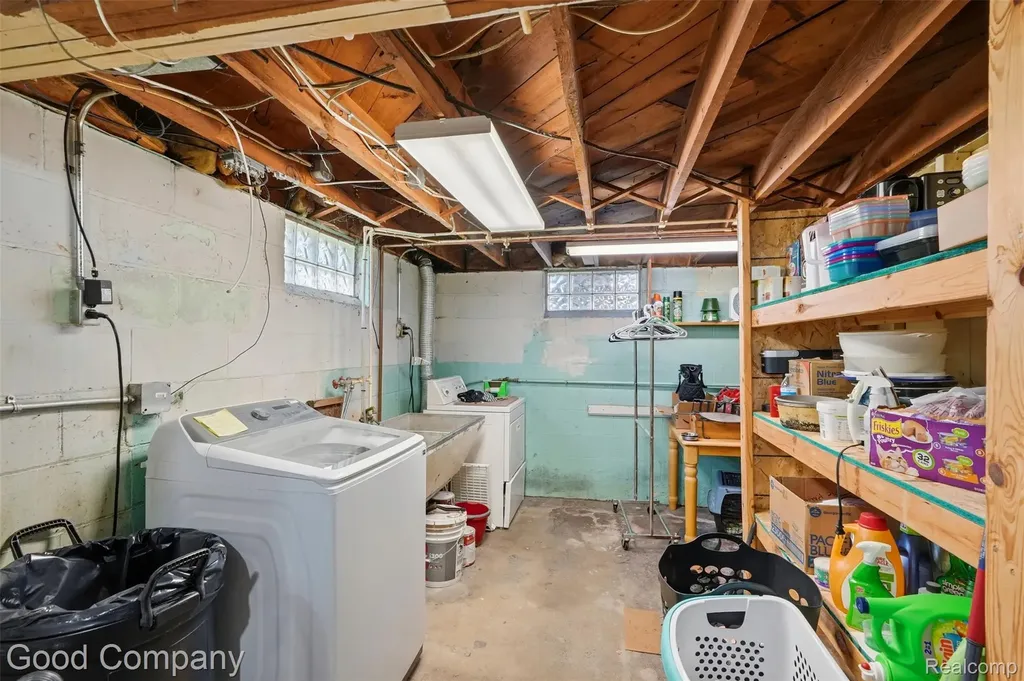 4415 Auburn Road Shelby Charter Township MI 48317