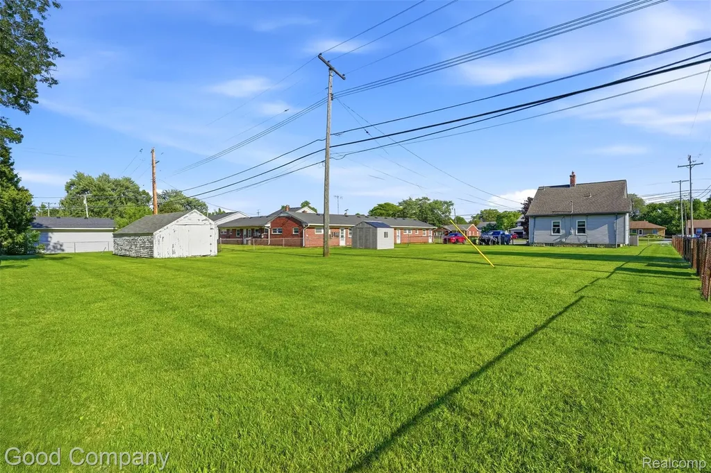 4415 Auburn Road Shelby Charter Township MI 48317