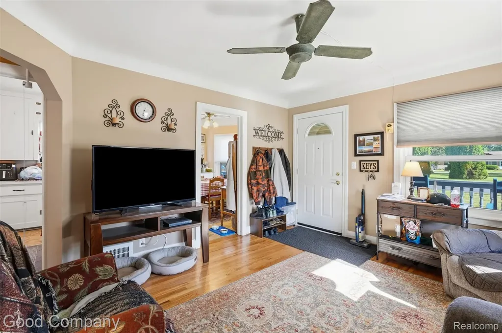 4415 Auburn Road Shelby Charter Township MI 48317