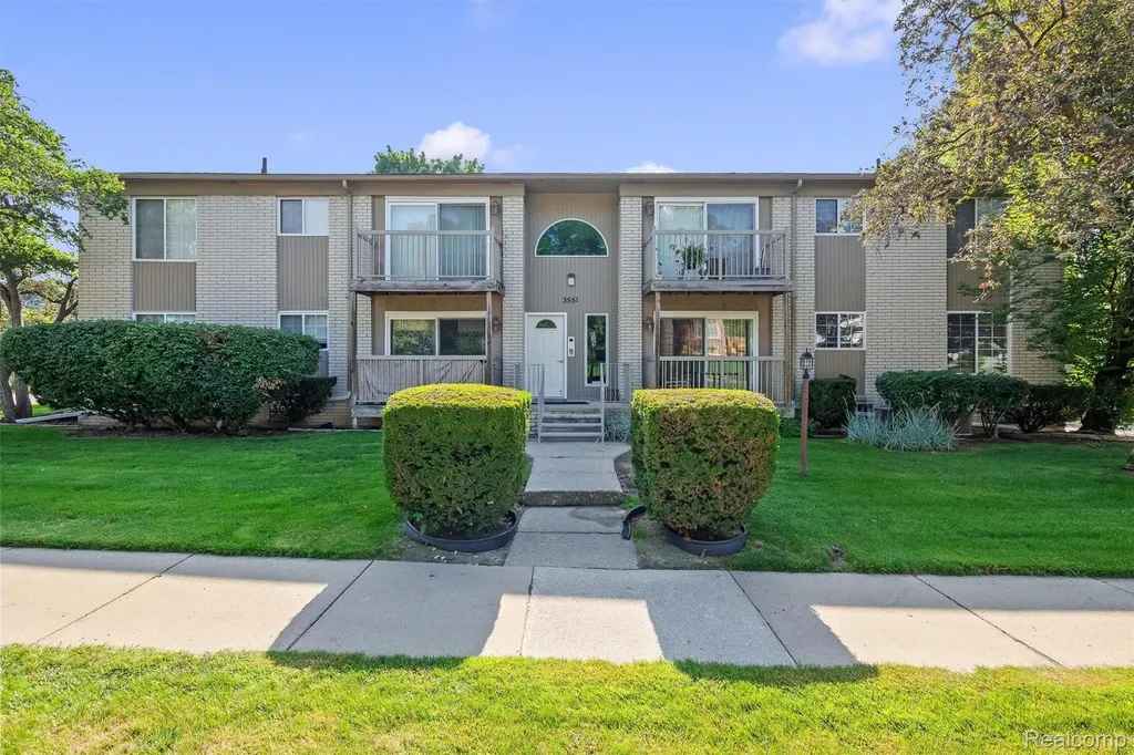3551 W 14 Mile Road Royal Oak City MI 48073