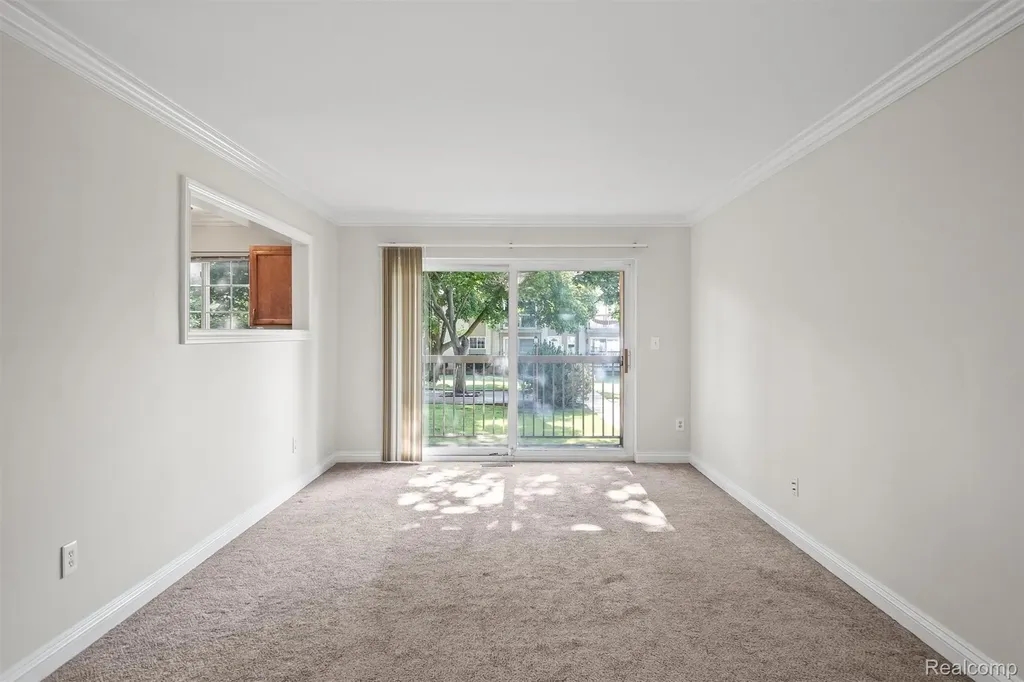 3551 W 14 Mile Road Royal Oak City MI 48073