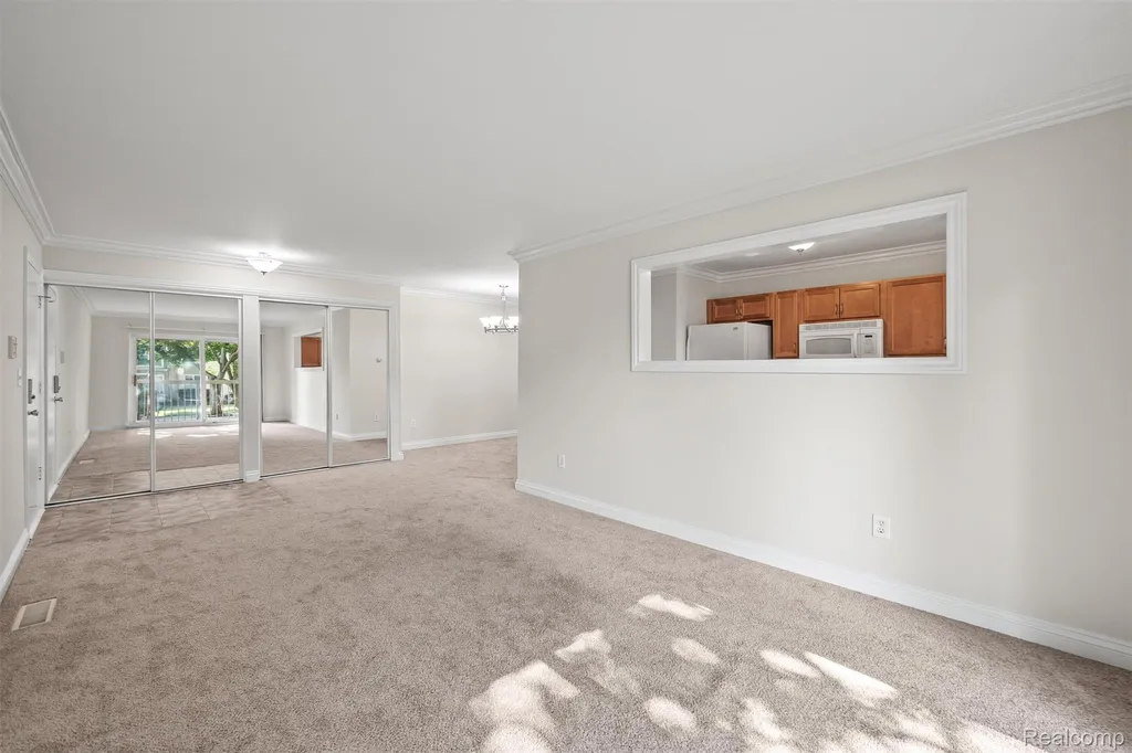 3551 W 14 Mile Road Royal Oak City MI 48073