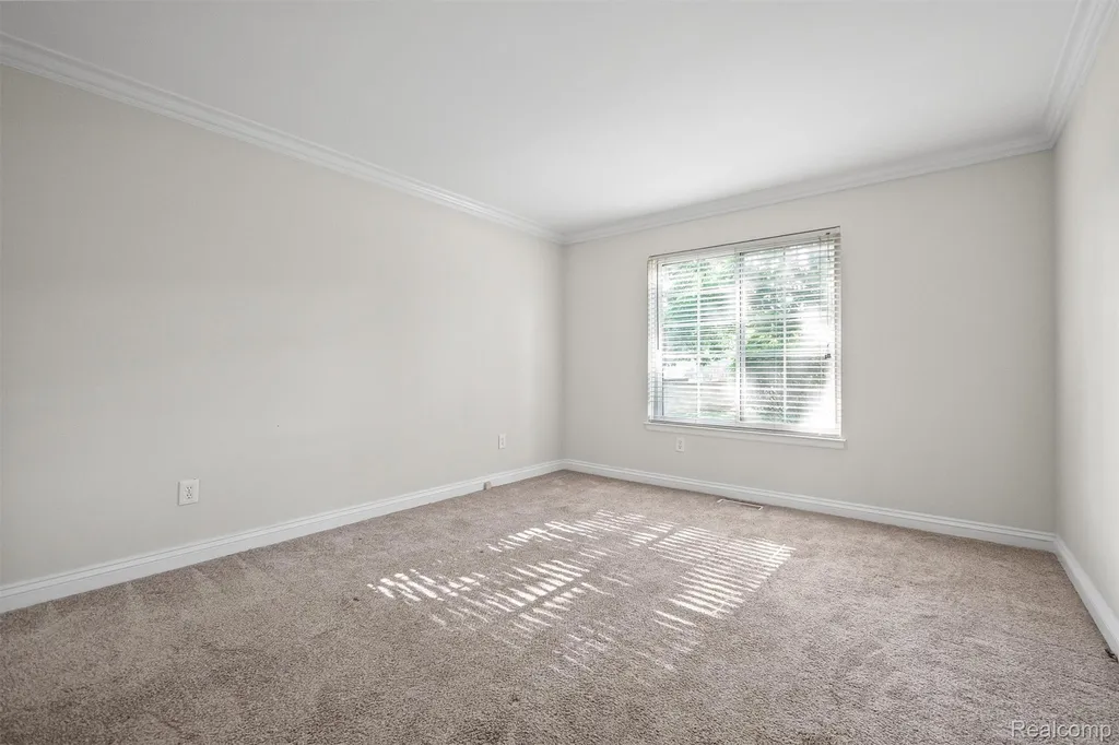 3551 W 14 Mile Road Royal Oak City MI 48073