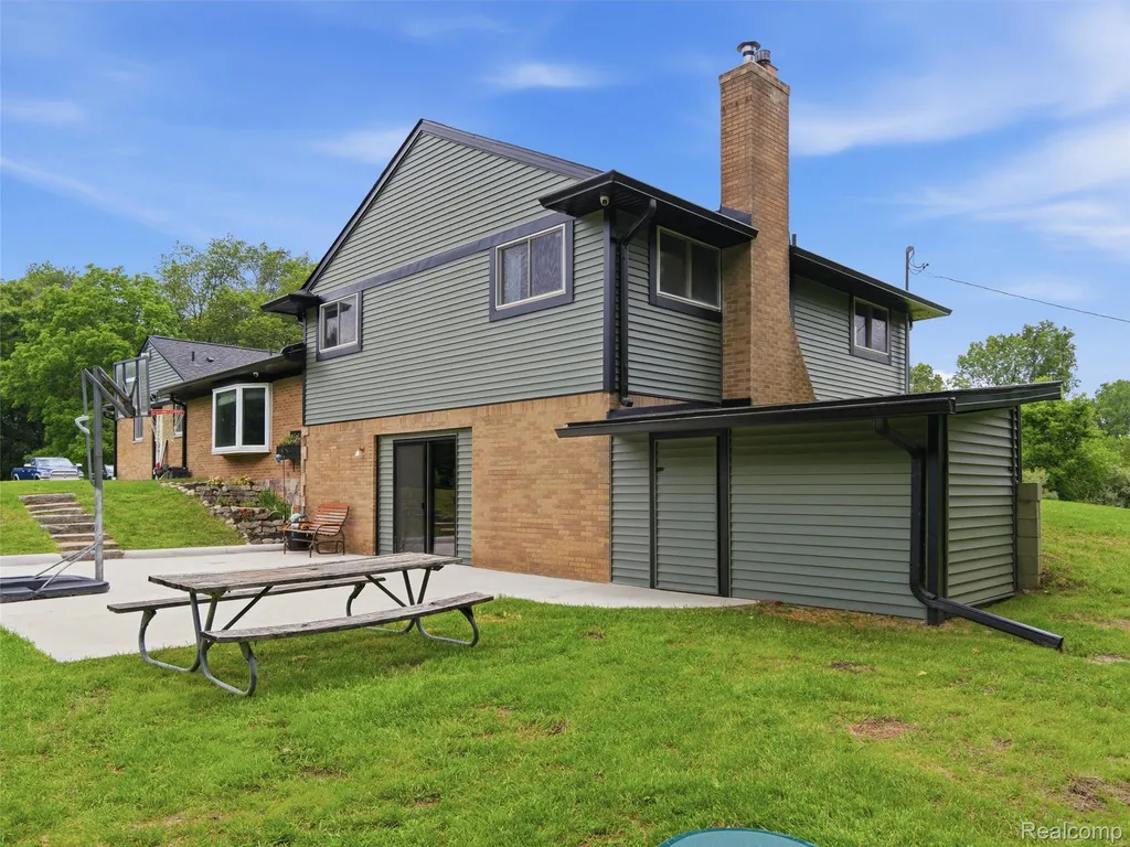 8620 Joey Drive Putnam Township MI 48169
