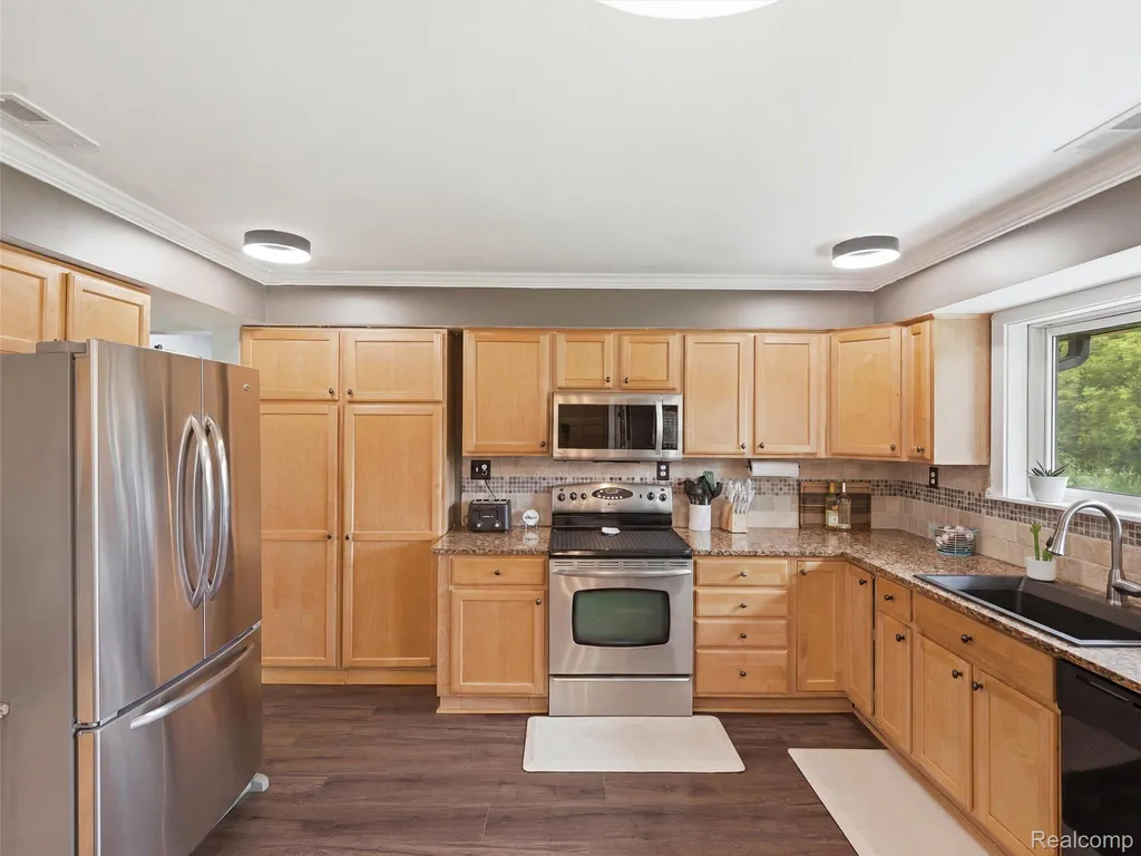 8620 Joey Drive Putnam Township MI 48169
