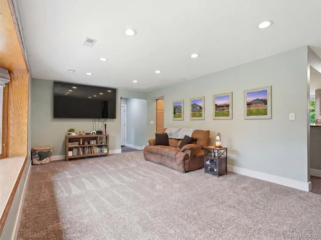 8620 Joey Drive Putnam Township MI 48169