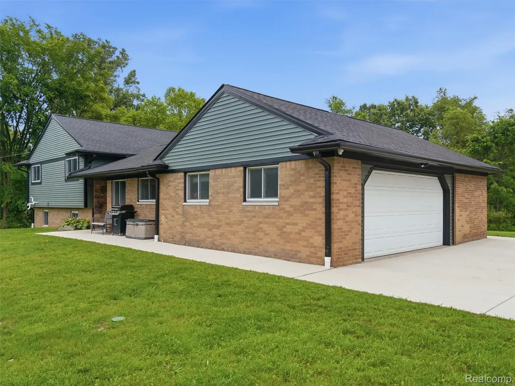 8620 Joey Drive Putnam Township MI 48169