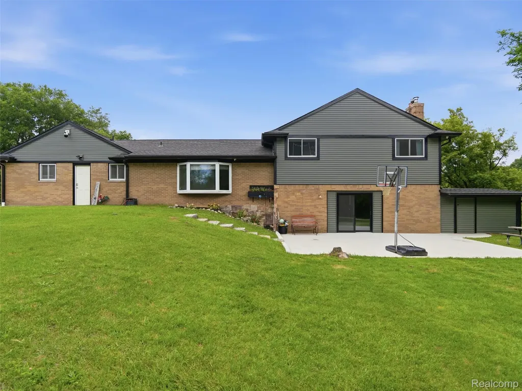 8620 Joey Drive Putnam Township MI 48169