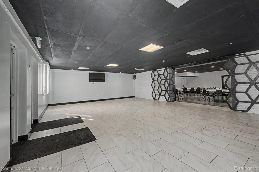 10249 W Jefferson Avenue River Rouge City MI 48218