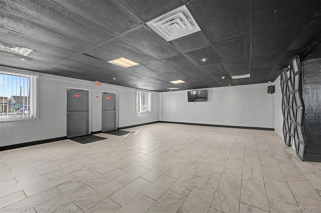 10249 W Jefferson Avenue River Rouge City MI 48218