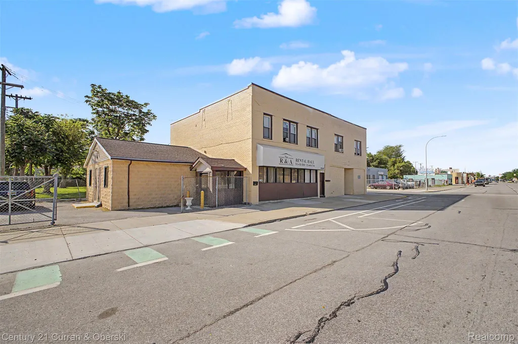 10249 W Jefferson Avenue River Rouge City MI 48218