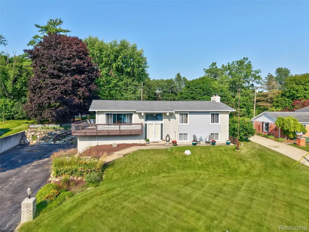 10504 Tamryn Boulevard Rose Township MI 48442
