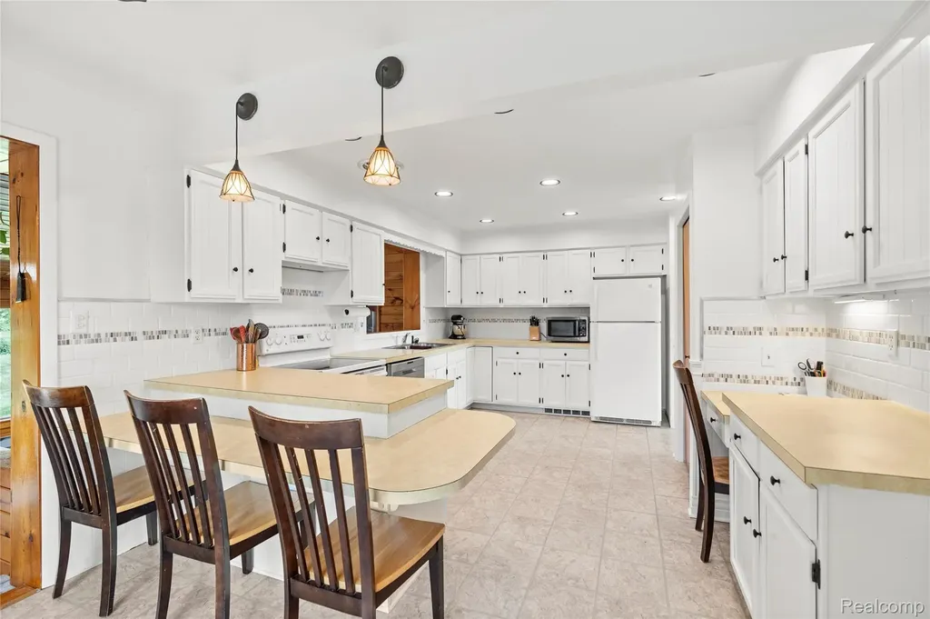 10504 Tamryn Boulevard Rose Township MI 48442
