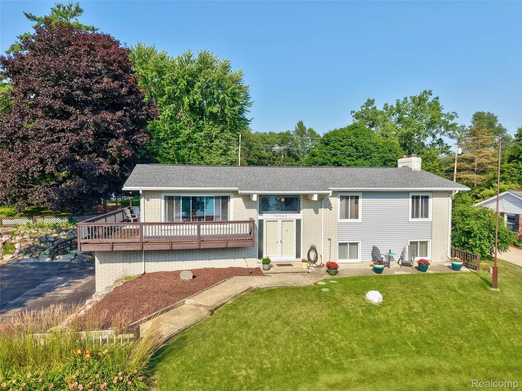 10504 Tamryn Boulevard Rose Township MI 48442