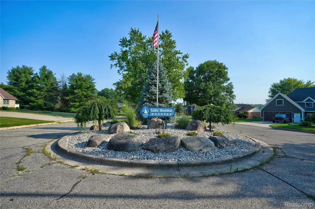 10504 Tamryn Boulevard Rose Township MI 48442