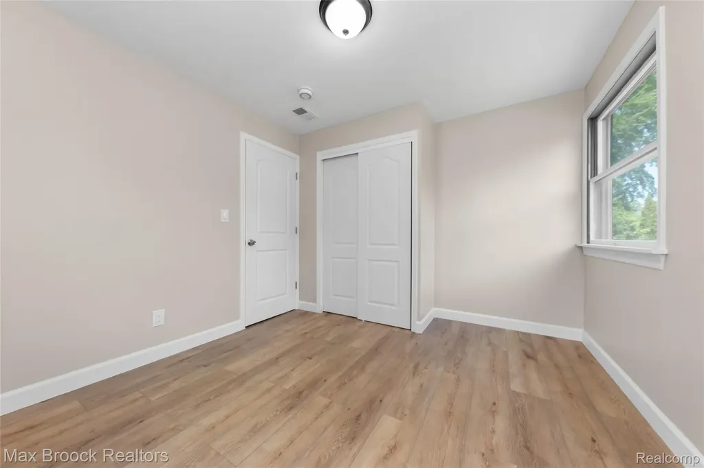 33812 Casco Court Westland City MI 48186