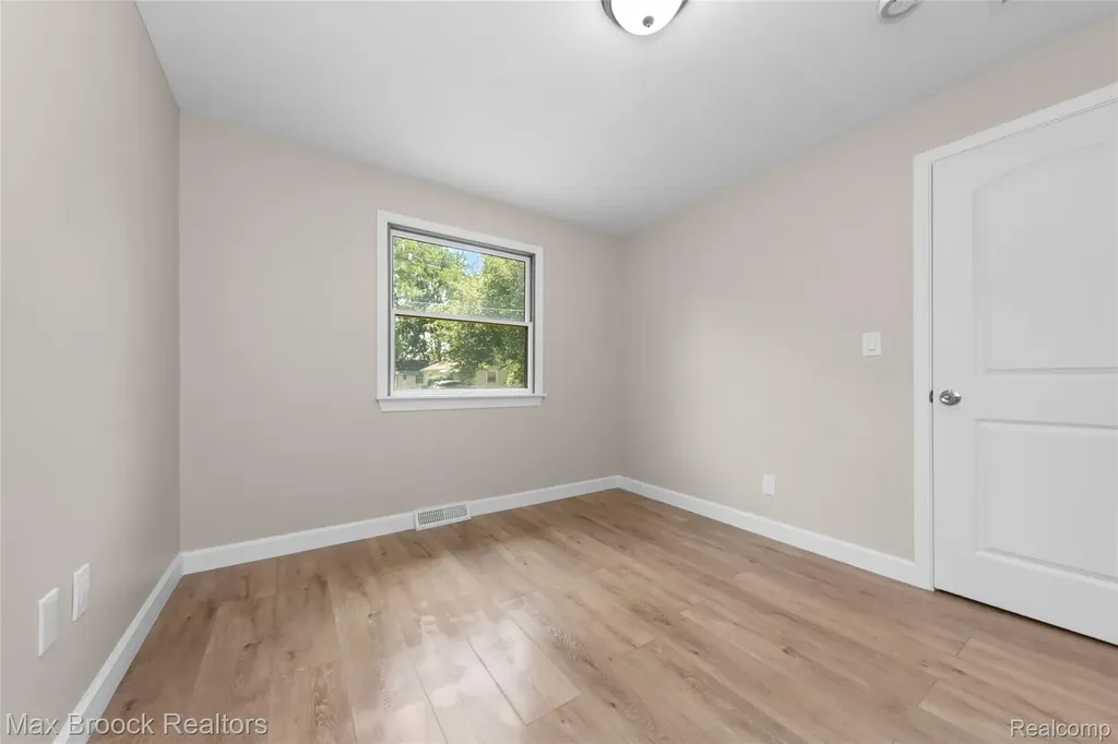 33812 Casco Court Westland City MI 48186