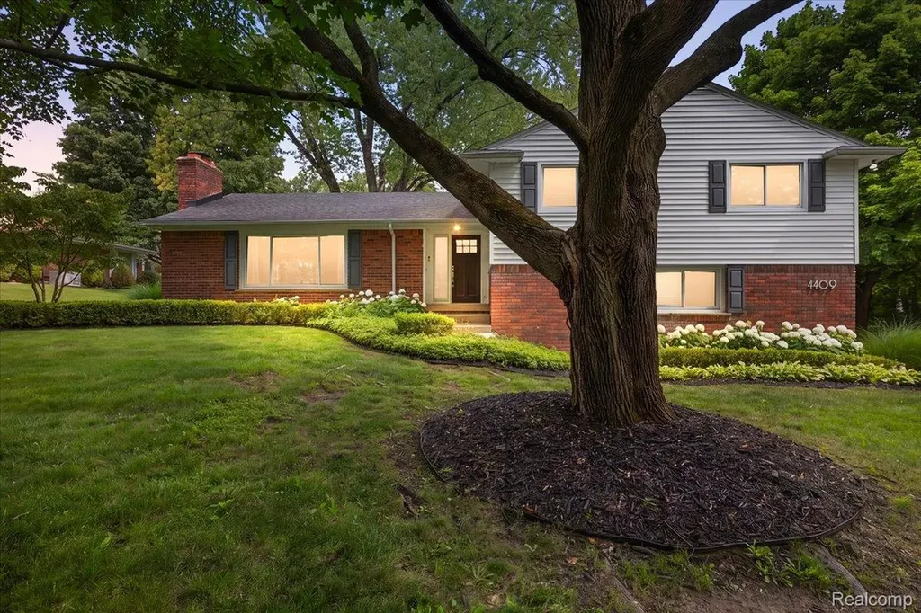 4409 W Orchard Hill Drive Bloomfield Hills City MI 48304