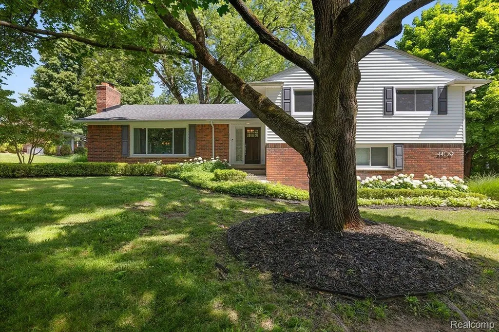 4409 W Orchard Hill Drive Bloomfield Hills City MI 48304