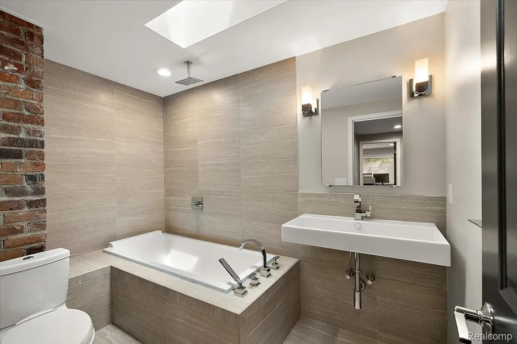 4409 W Orchard Hill Drive Bloomfield Hills City MI 48304