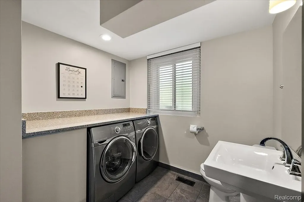 4409 W Orchard Hill Drive Bloomfield Hills City MI 48304