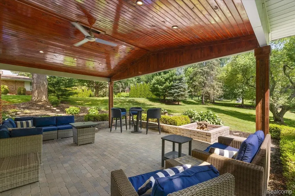 4409 W Orchard Hill Drive Bloomfield Hills City MI 48304
