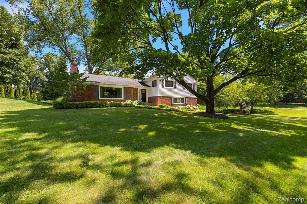 4409 W Orchard Hill Drive Bloomfield Hills City MI 48304