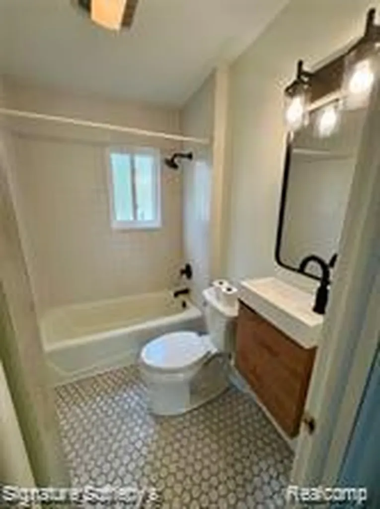 6246 Dorr Clam Union Township MI 49632