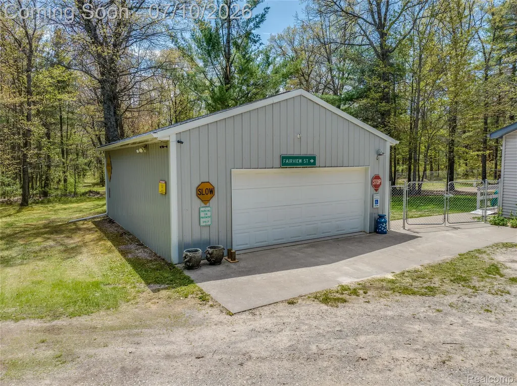 1829 W Scribner Road Klacking Township MI 48661