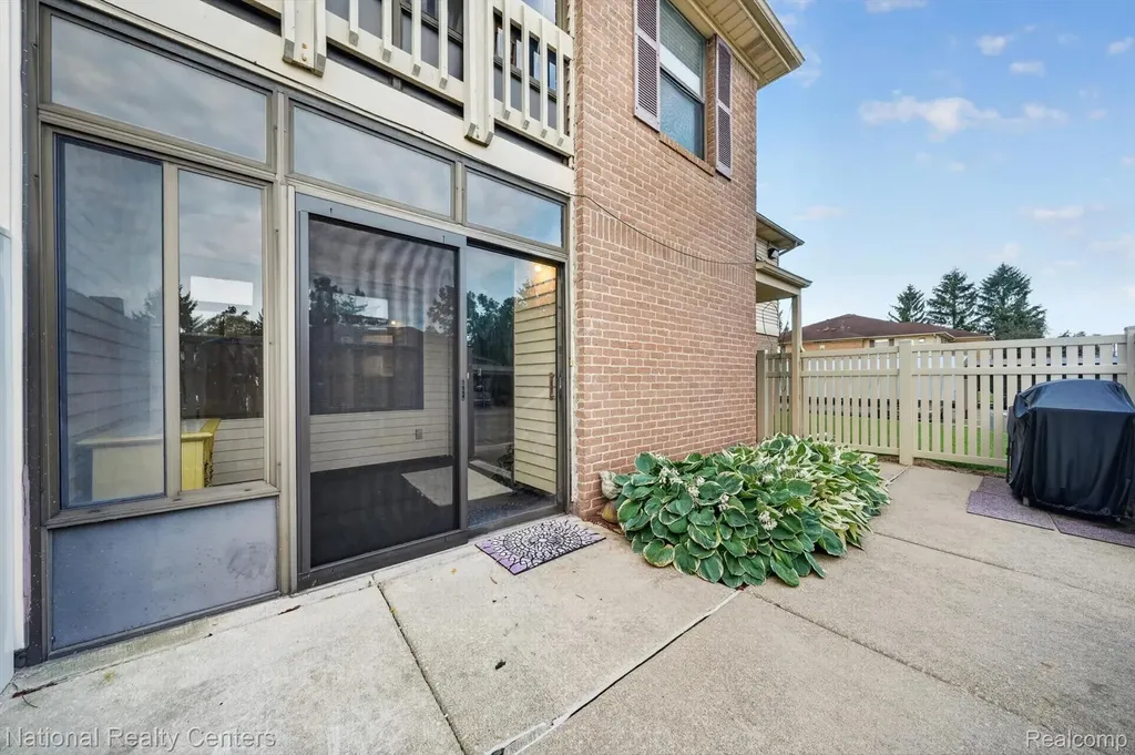 61171 Greenwood Drive South Lyon City MI 48178