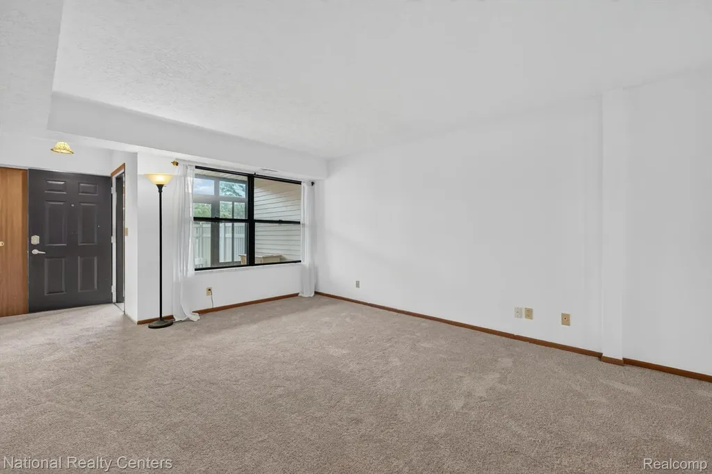 61171 Greenwood Drive South Lyon City MI 48178