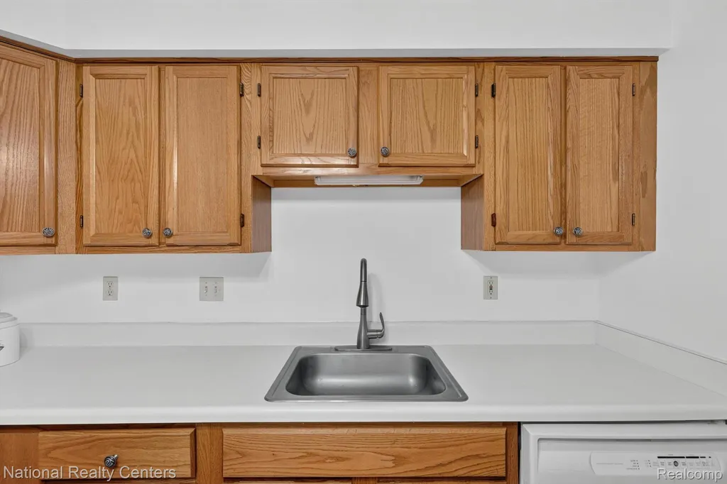 61171 Greenwood Drive South Lyon City MI 48178