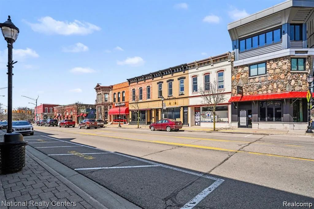 61171 Greenwood Drive South Lyon City MI 48178