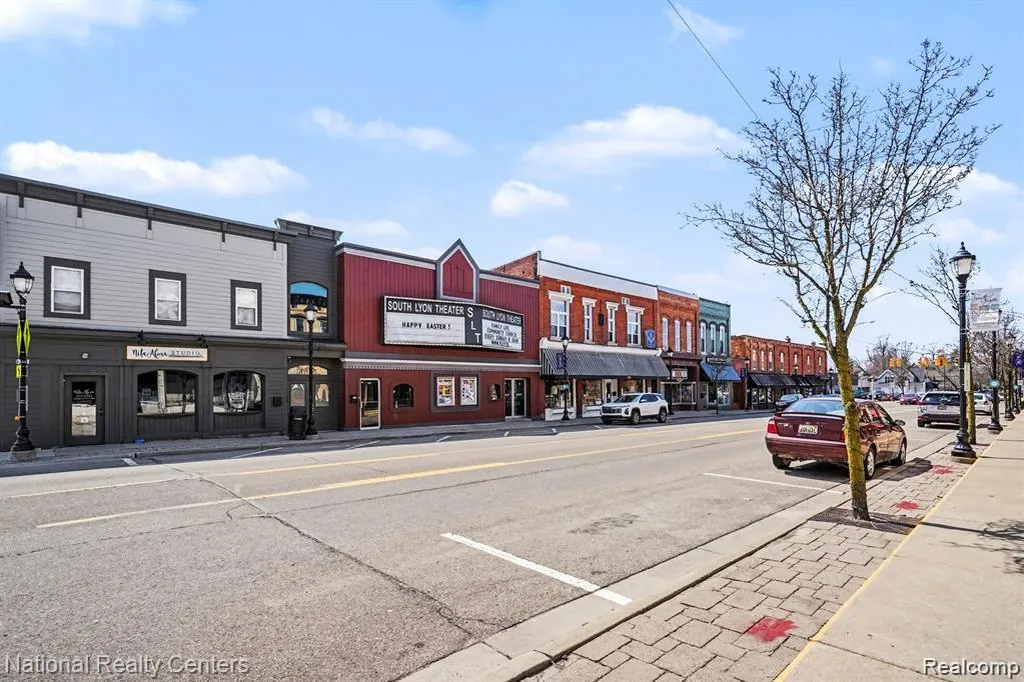61171 Greenwood Drive South Lyon City MI 48178